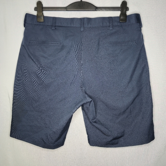 Haggar Men's Casual Blue Shorts Size 36 - Picture 2 of 5